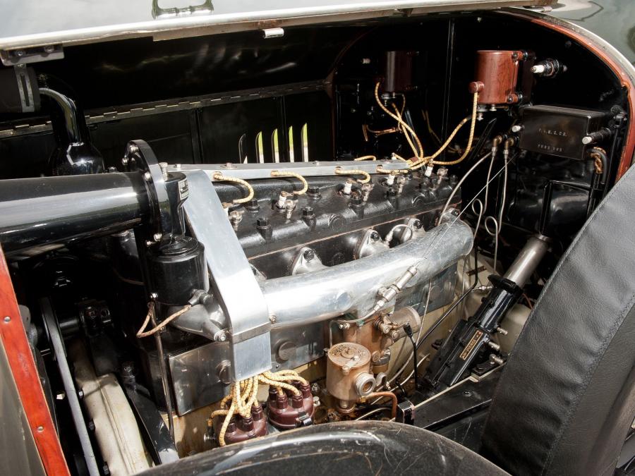  Pierce-Arrow Model 32 Sedan 1920 года  (фото 5 из 7)